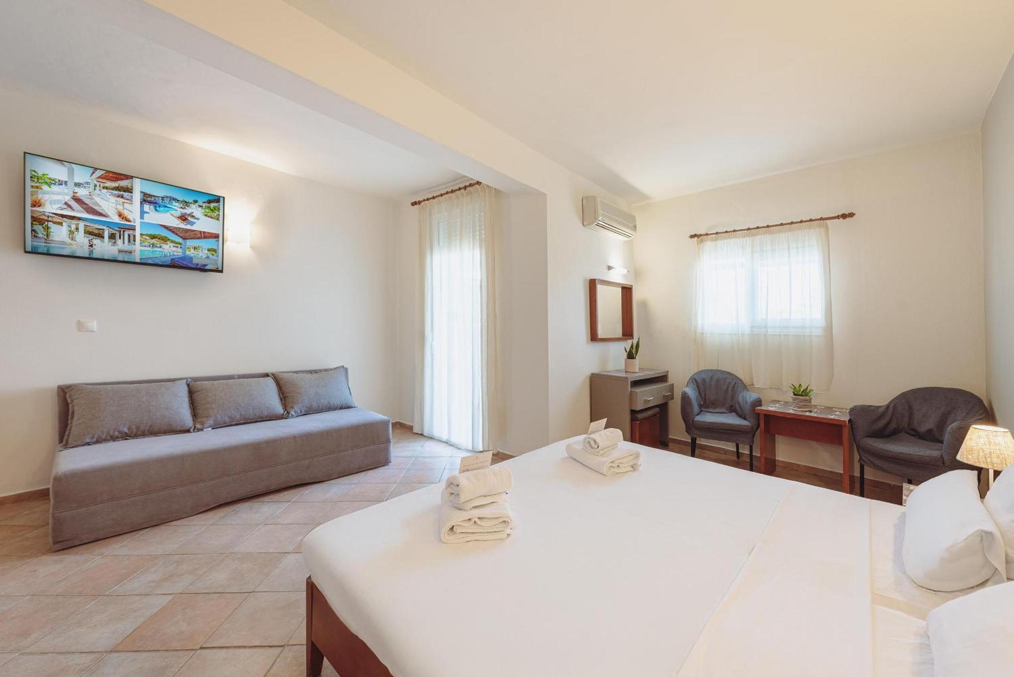 Ampelia Hotel Kassandra Hanioti Exterior photo